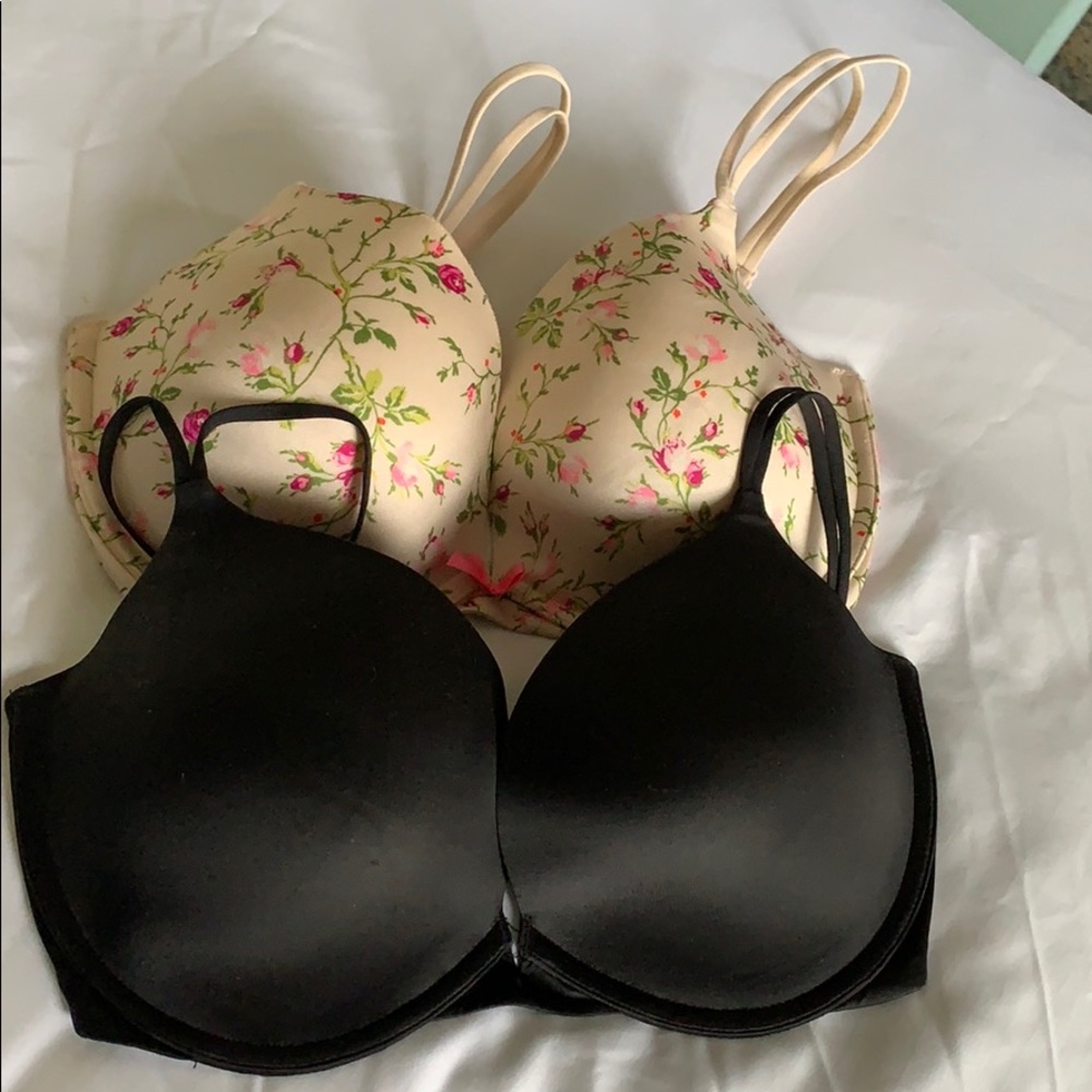 Victoria’s Secret very sexy push up bras
